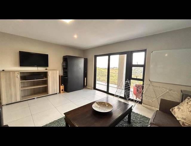 4 BEDROOM CLUSTER FOR SALE IN WATERKLOOF RIDGE